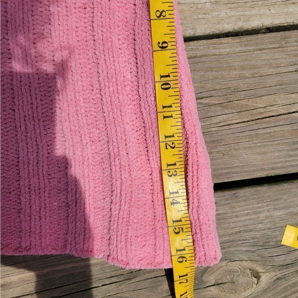 Pink Sweater‎ - Picture 11 of 11